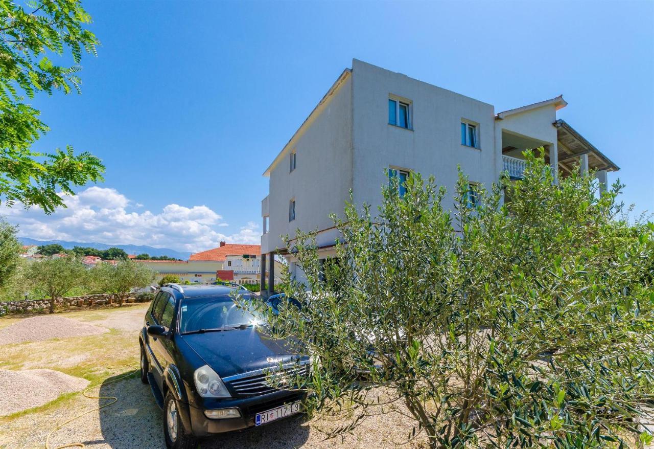 Apartments Ester Лопар Экстерьер фото
